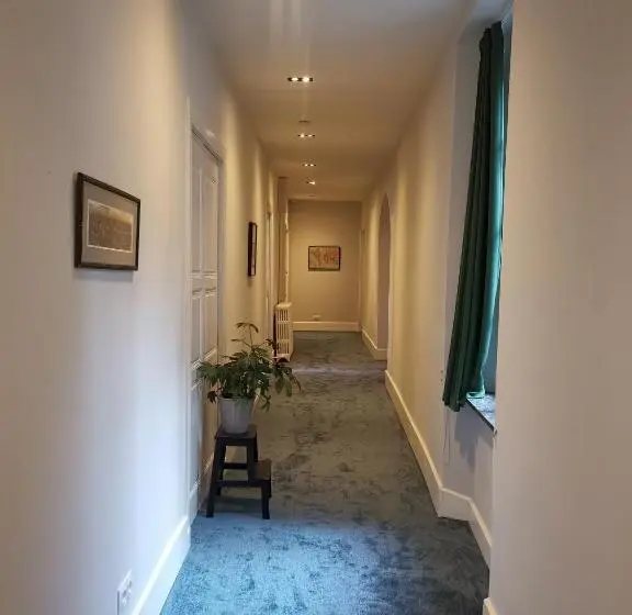 デラックスルーム, Maison De L'aguze