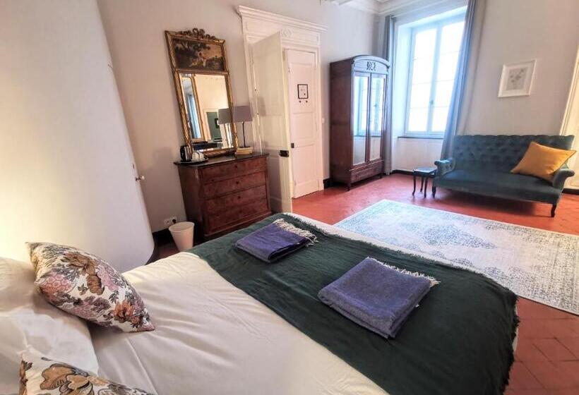 Номер Стандарт, Maison De L'aguze