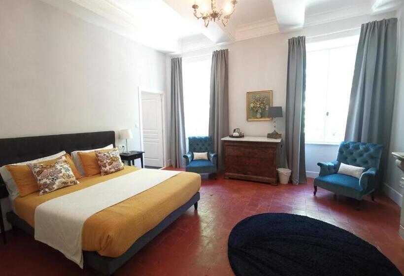 חדר דחוקס עם מיטת קינג, Maison De L'aguze