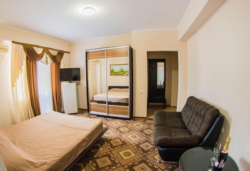 اتاق استاندارد, Astoria