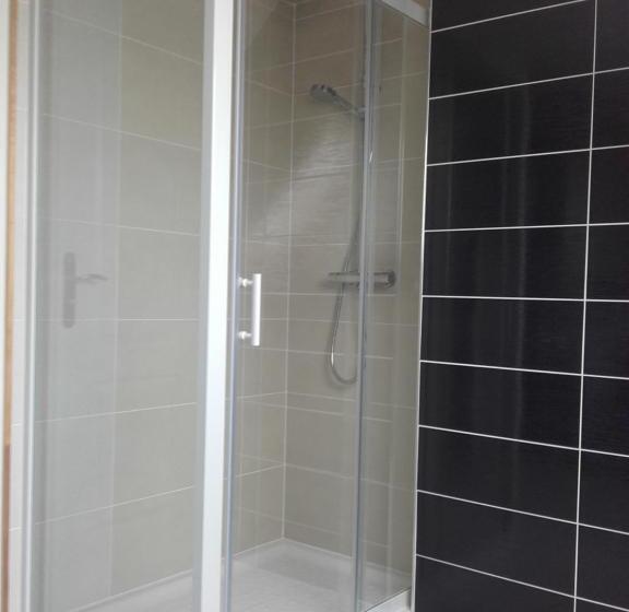 غرفة قياسية ثلاثية, Hôtel De La Plage