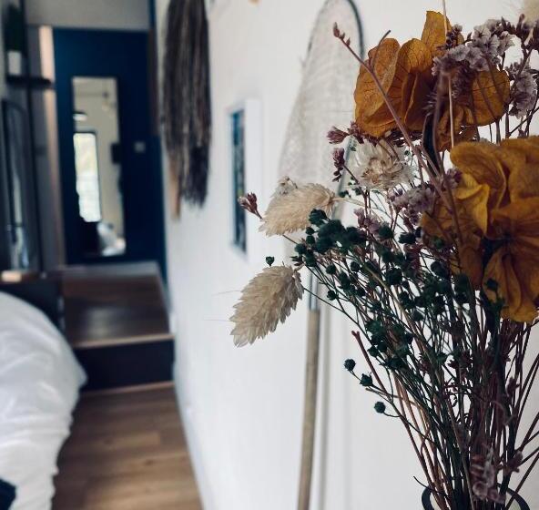 غرفة قياسية مطلّة علي الحديقة, ô Chambres D Hôtes