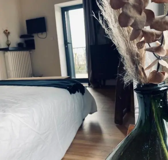 Standard-huone Puutarhanäkymä, ô Chambres D Hôtes