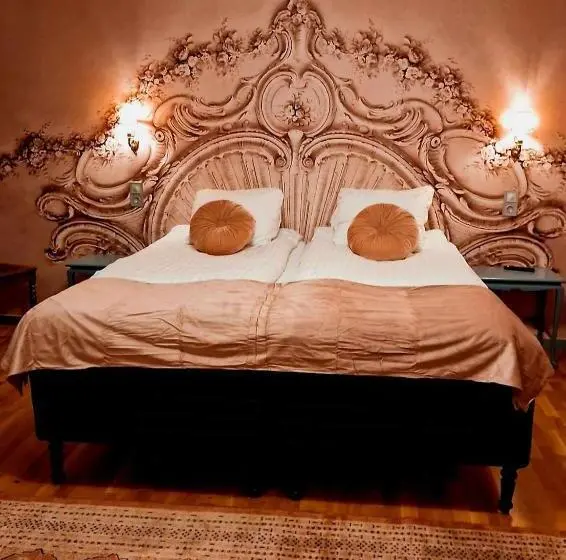 スイート, Edsbyns Hotell