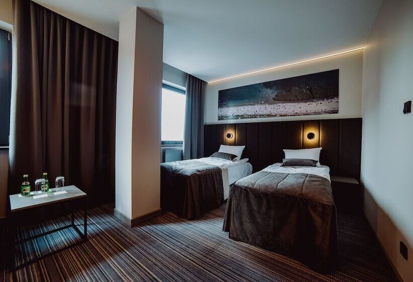 חדר סטנדרט, Evva