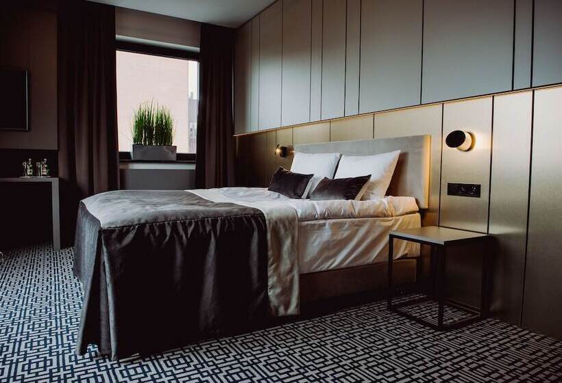 חדר דלוקס, Evva