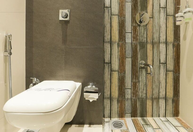 Номер Deluxe, Treebo Select Gopalas Residency