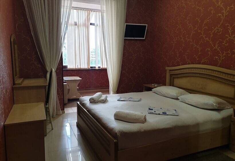 اتاق استاندارد چهار تخته, U Morya