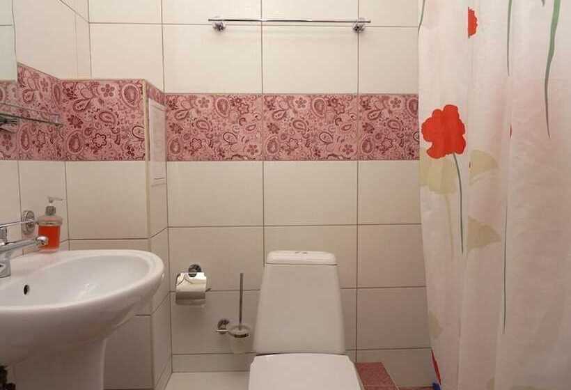 اتاق استاندارد سه نفره, Guest House Amur