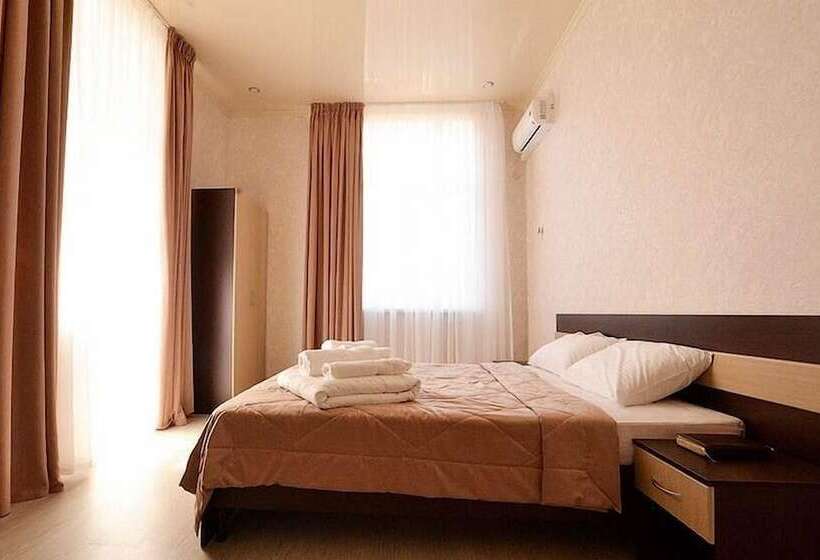 سوئیت 2 خوابه, Guest House Amur