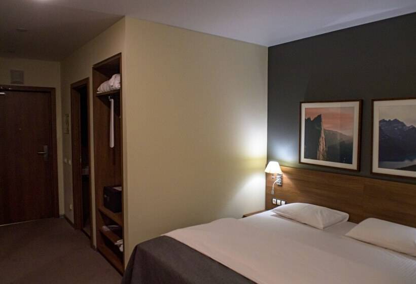 اتاق راحتی, Severnaya