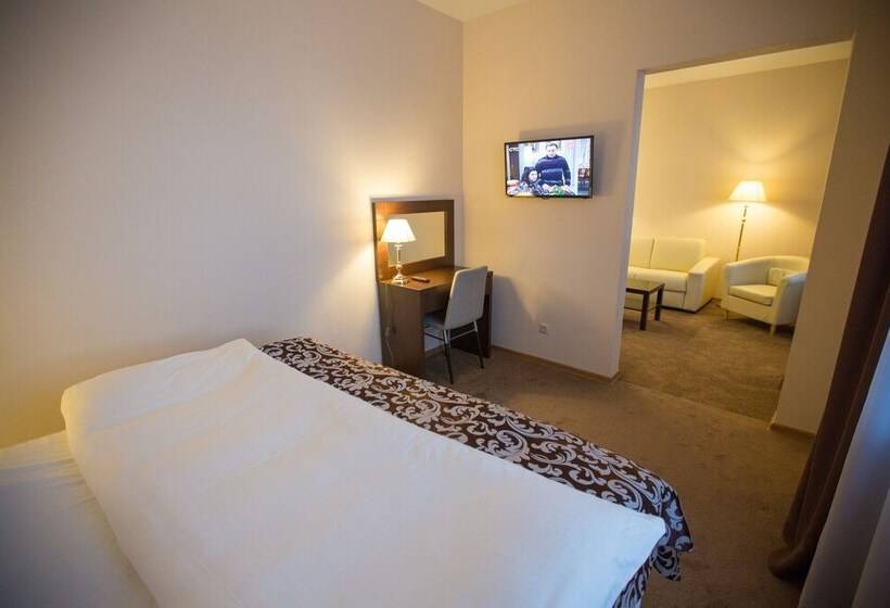 سوییت جونیور, Severnaya