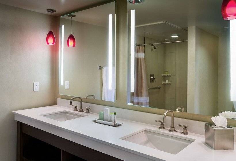 جناح مطلّ علي الحديقة, Doubletree By Hilton Hotel Los Angeles Downtown