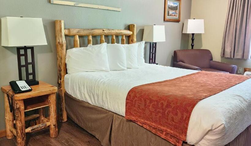 带特大床的豪华房间, Nisqually Lodge