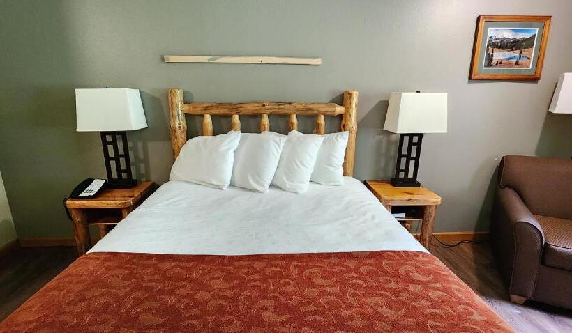 残疾人使用的带特大床的标准间, Nisqually Lodge