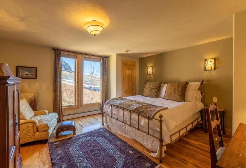 Люкс Кровать Кинг, Nordic Inn