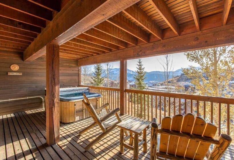 带阳台套房, Nordic Inn