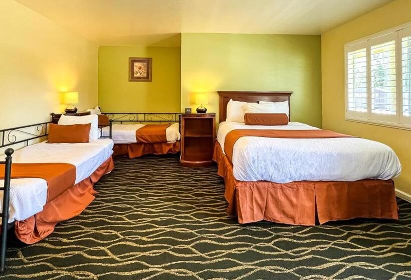 ベーシックトリプルルーム, The Old West Inn