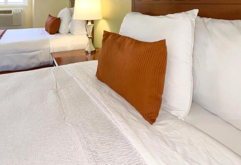 スタンダードルーム, The Old West Inn