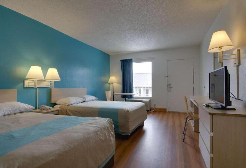 スタンダード４人部屋, Motel 6 Atlanta, Ga