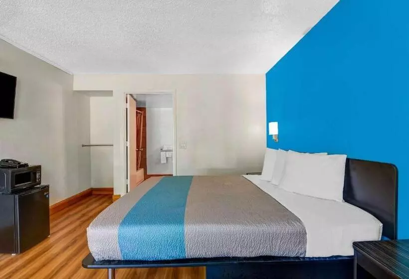 身障者適用キングサイズベッドルーム, Motel 6 Atlanta, Ga