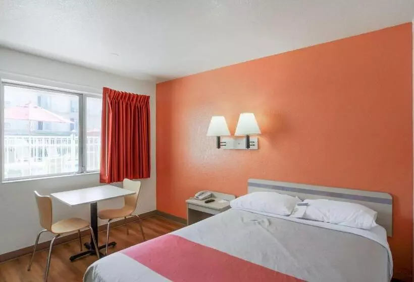 اتاق استاندارد, Motel 6medford, Or
