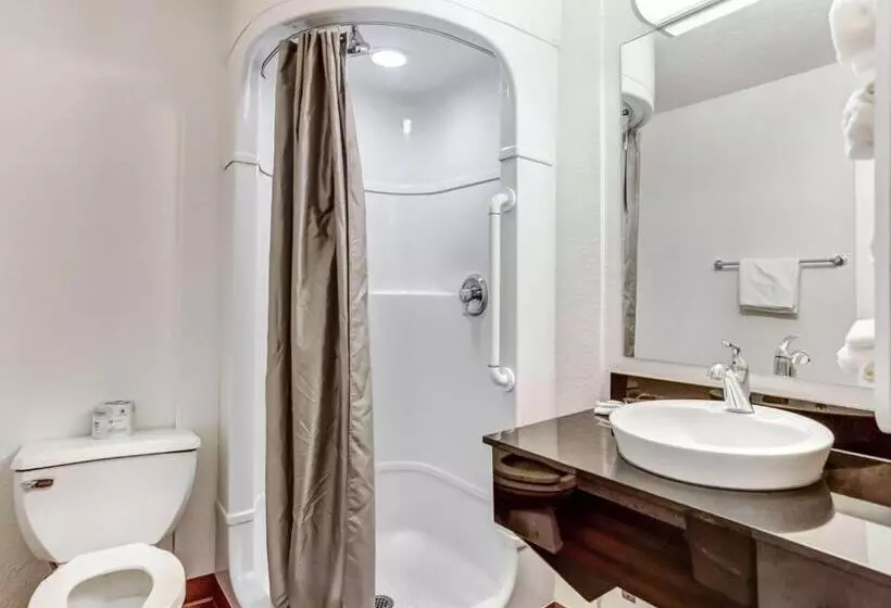 اتاق استاندارد چهار تخته, Motel 6medford, Or