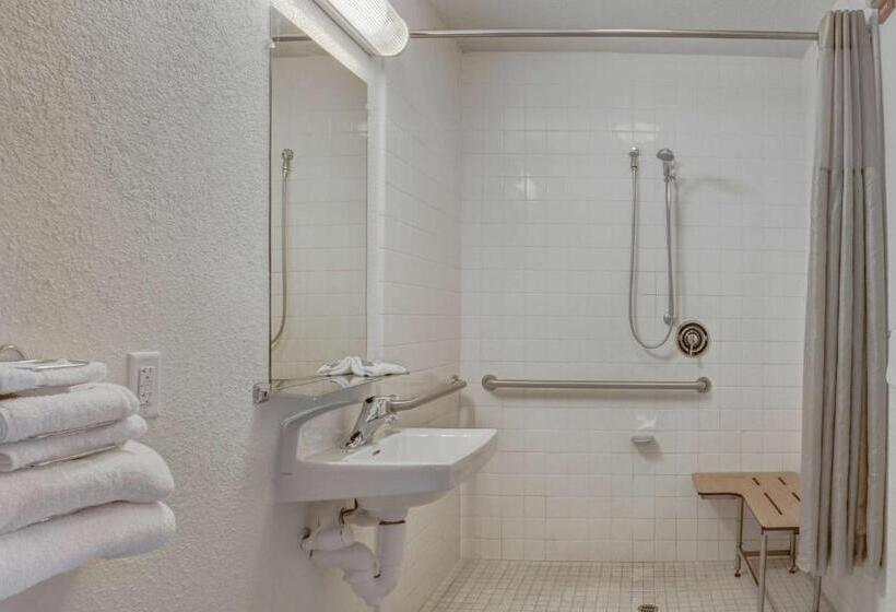 اتاق استاندارد برای معلولان, Motel 6medford, Or