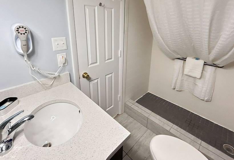 إستوديو قياسى مطل على البحر, Ocean East Resort Club