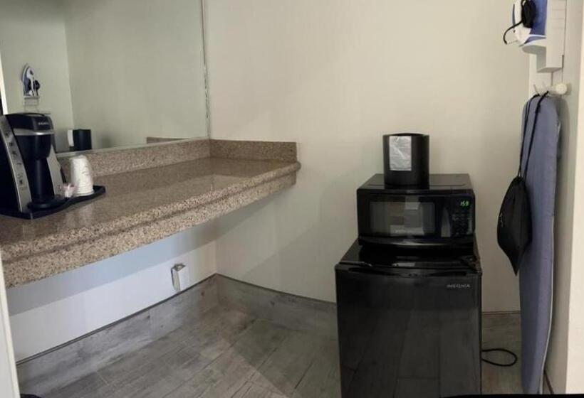 Номер Стандарт 2 Двуспальные Кровати, Ocean Palms Motel