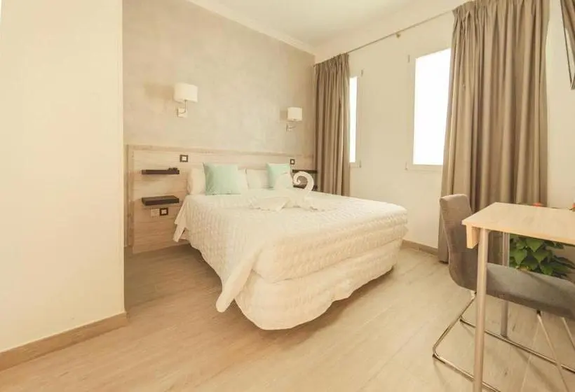 اتاق استاندارد اینتریور, Hostal Pio Centro
