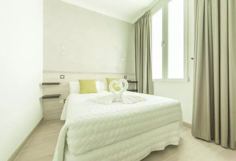 اتاق عادی اینتریور, Hostal Pio Centro