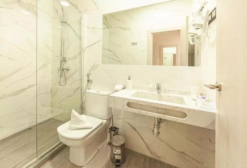 اتاق استاندارد با بالکن, Hostal Pio Centro