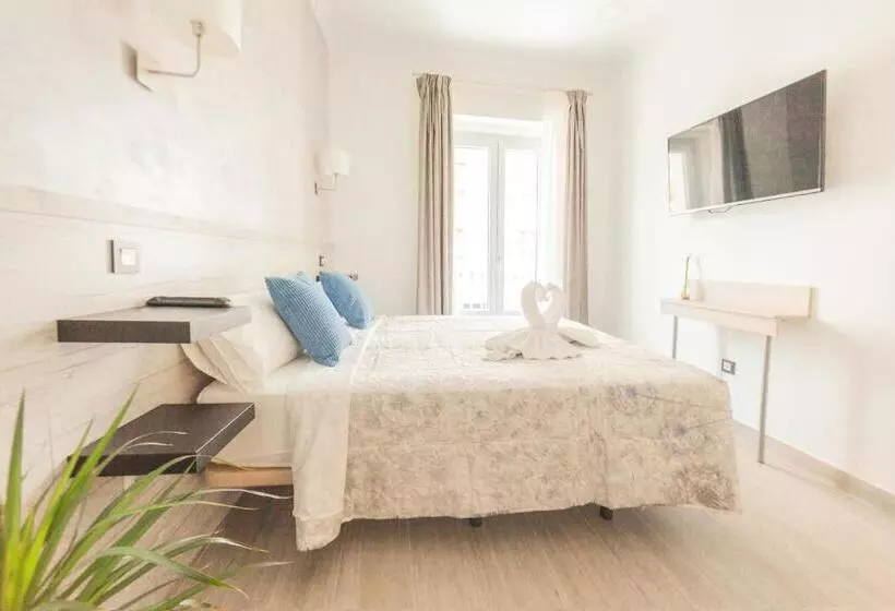 اتاق استاندارد با بالکن, Hostal Pio Centro
