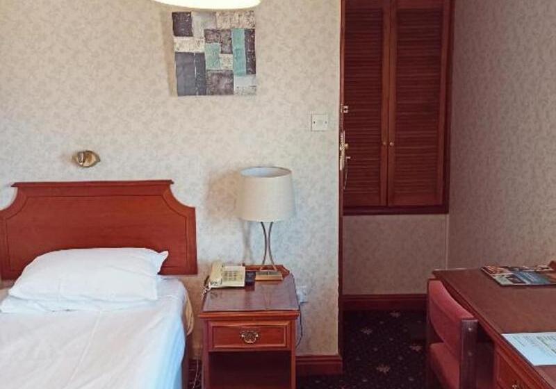 اتاق استاندارد یک نفره, Crystal Hotel & Savour