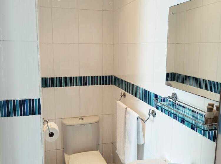 اتاق استاندارد یک نفره, Crystal Hotel & Savour