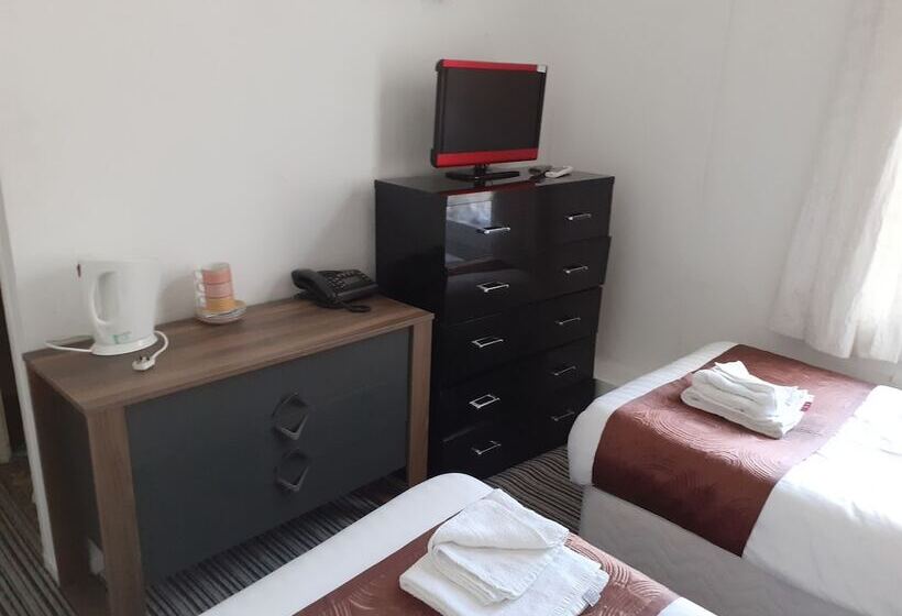 חדר סטנדרט לשלושה, Coastal Bay