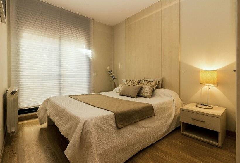 آپارتمان لوکس 1 خوابه, Apartamentos Elcano