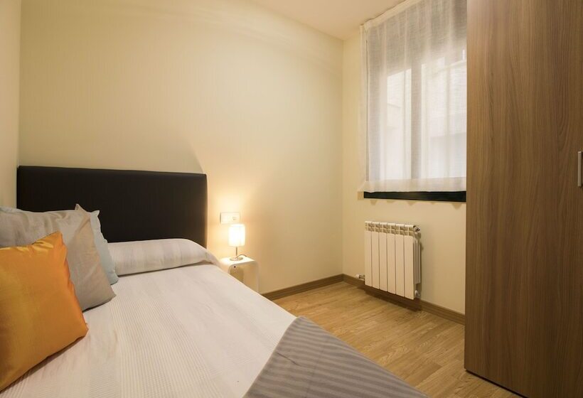 آپارتمان دلوکس 3 خوابه, Apartamentos Elcano