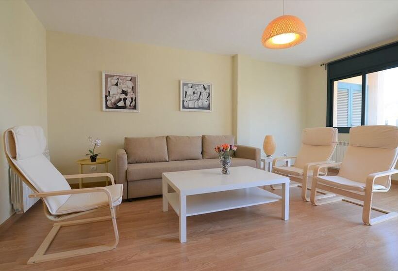 آپارتمان دلوکس 3 خوابه, Apartamentos Elcano