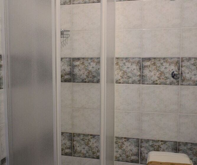 スーペリアトリプルルーム, Castelvetere