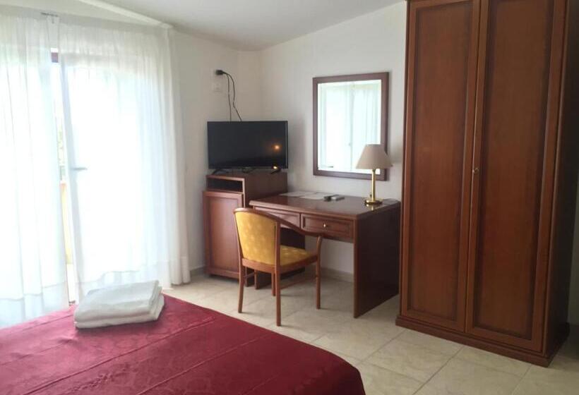 Семейный Номер Superior, Castelvetere