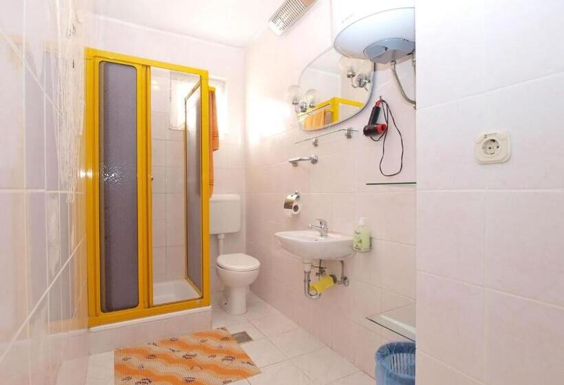 标准工作室, Apartment 1265