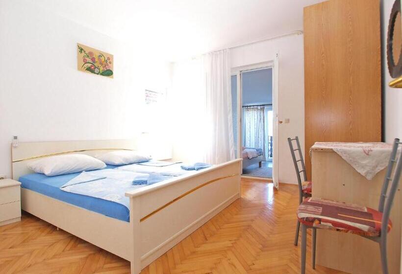 经典四人房间, Apartment 1265