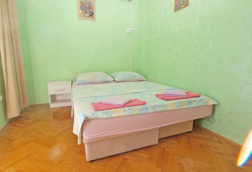 标准工作室, Apartment 1265