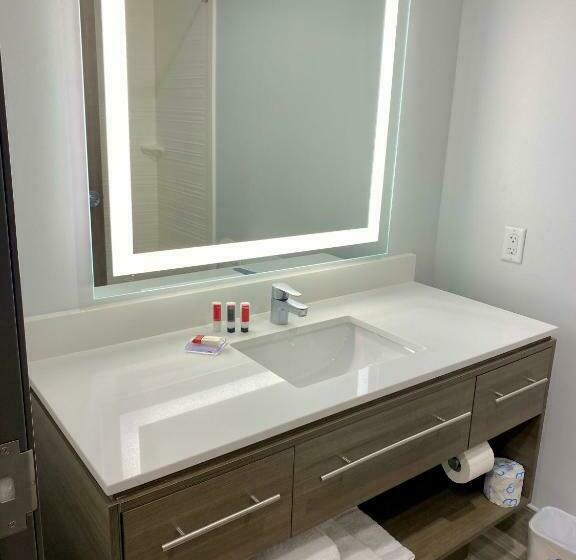 带大床的标准间, Days Inn By Wyndham Beaumont West I10 Walden