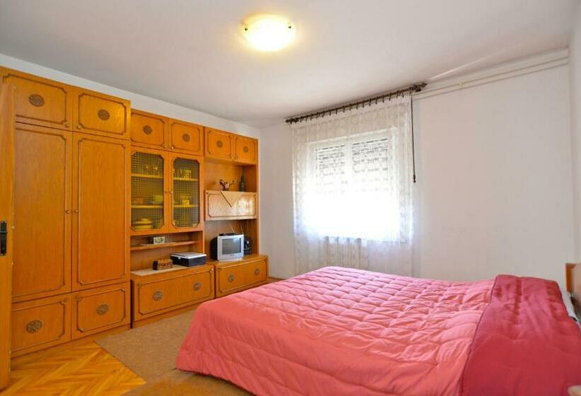 غرفة قياسية, Apartment 1633