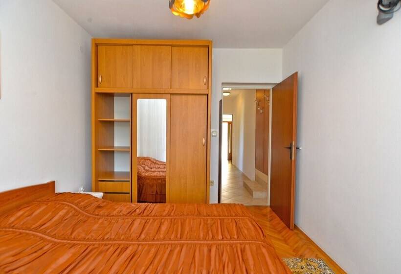 شقة غرفة واحدة, Apartment 1633