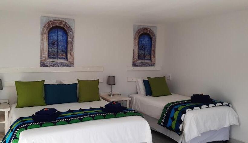 اتاق خانوادگی, Ocean View Guest House