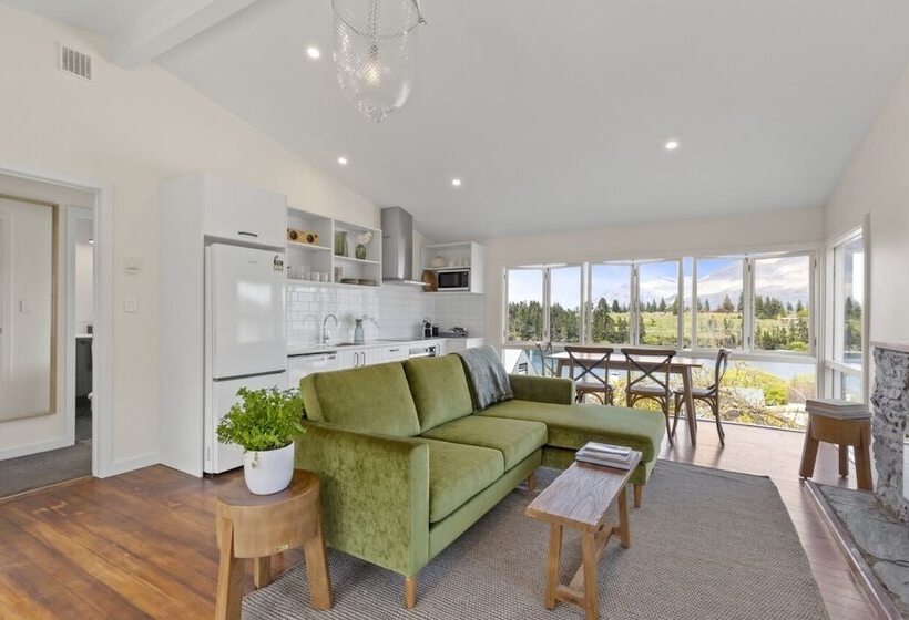 سوئیت پریمیوم 2 خوابه, Stay Of Queenstown